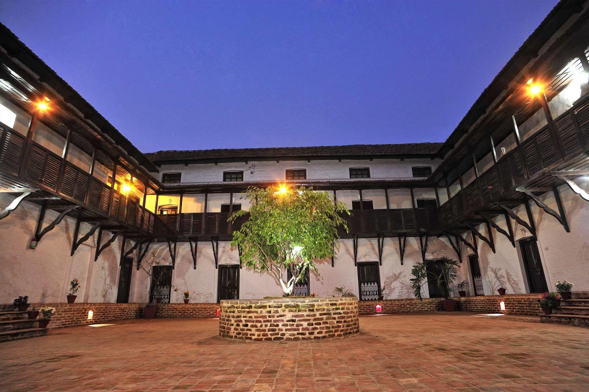 Oyo 738 Hotel Kaze Darbar Katmandu Kültér fotó
