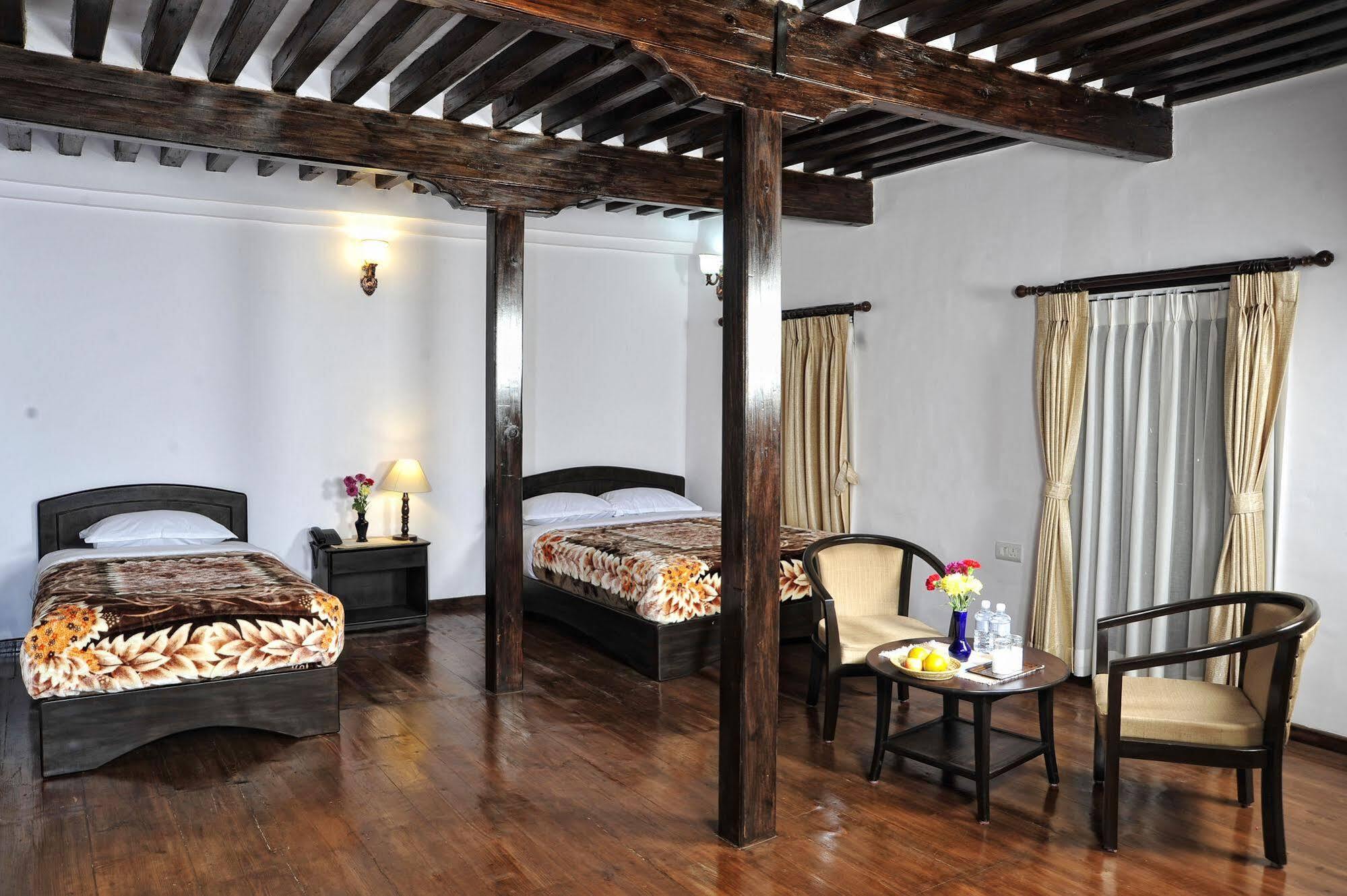 Oyo 738 Hotel Kaze Darbar Katmandu Kültér fotó